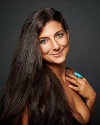 Be conscious of your self-talk. It's your conversation with the universe.  🔮🌟💫 One of the main intentions I have set this year is to be more  compassionate with myself—for my self-discussion to