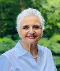 Gina Underwood's Instagram, Twitter & Facebook