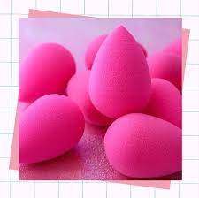 My beauty blender is a product i can't live without, but if you aren't using it correctly you aren't getting all the benefits from this tiny sponge! Ask A Makeup Artist How To Use A Beautyblender