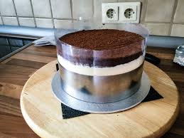 Ikea denkt wahrhaft an alles, einschließlich schubladeneinteilungen und organisatoren, die speziell an ihre küchen hergestellt werden. Semi Naked Cake Mit Frischkasefrosting Und Blaubeerfullung Tasty Sue