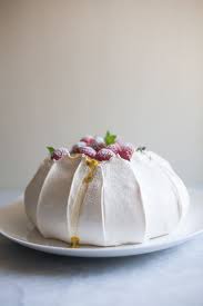Pavlova Recipe Gluten Free Zoebakes Eat Dessert First Recipe Pavlova Recipe Eat Dessert Desserts