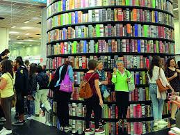 Risultati immagini per foto salone del libro 2018