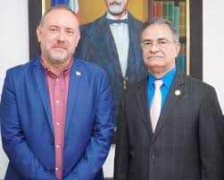 Tribunal Superior Electoral recibe visita de cortesía de catedrático  español : Tribunal Superior Electoral