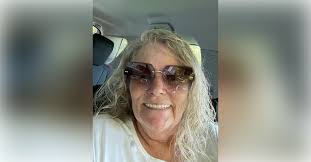 Laura Littrell's Instagram, Twitter & Facebook