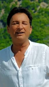 Hallo Fans, unser Auftritt mit "Tausend und eine Nacht" und "Rose oder  Blau" beim "Wenn die Musi spielt Sommer Open Air 2024" ist jetzt online!  Schaut ihn euch auf dem Schlager für