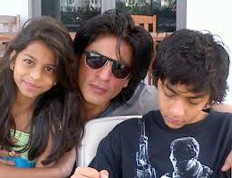 I win aryan forever will be the best. Shahrukh Khan Abram Different Writing Pattern Shahrukh Newborn Son Filmibeat