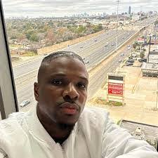 Angela Primus's Instagram, Twitter & Facebook