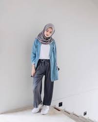 Jan 02, 2021 · fashion hijab yang casual, remaja, simple & kekinian. 230 Hijab Ideas Hijabi Fashion Hijab Fashion Hijabi Outfits