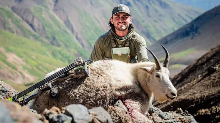Mountain Goat Hunting with Worldwide Trophy Adventures - Worldwide Trophy Adventures