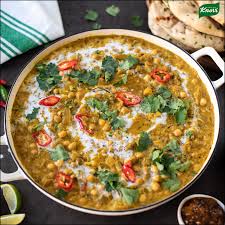 Pulled Aubergine Curry Knorr Uk Video Recipe Video In 2020 Aubergine Recipe Easy Soup Recipes Delicious Vegetarian