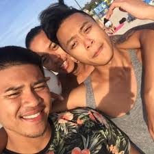 AJ Ramos (@ageramos)