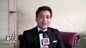 Menjadi pengganti helmy, ia pun antusias. Pelajaran Hidup Kriss Hatta Saat Syuting Uang Kaget Youtube