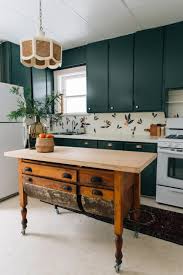 If you hire a professional i would there are a few good options when it comes to picking the right primer for painting your kitchen cabinets. Our Kitchen Mini Makeover Threads Blooms Home Renovation Series
