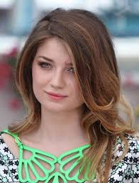 Eve Hewson Hairstyles