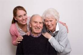 Während der regelmäßigen teamsitzungen tauschen sie sich zu pflege, bewohnern und bewohnerinnen und organisatorischem aus. Bremen Sencurina 24 Stunden Betreuung Zuhause