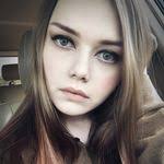 Hannah Battin's Instagram, Twitter & Facebook