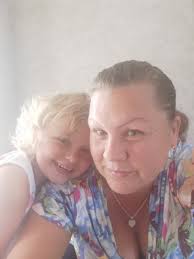 TV: Taggiga kottar har bott in sig hos familjen