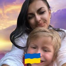 GIFT RAP, a modern musical christmas story, out now! 🎄🎁