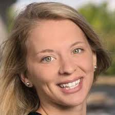 Kayla Leslie (@KaylaLeslie1)