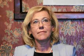 Kurator Barbara Nowak nie stanie przed komisją dyscyplinarną