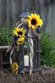 The Importance Of Wedding Centerpieces To Your Wedding Reception Planning Sunflower Wedding Centerpieces Sunflower Themed Wedding Sunflower Centerpieces