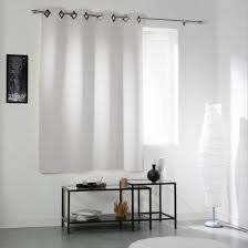 Selon les pigments qui le composent le gris prend des nuances de bleu de rose de jaune et prend des variantes de gris chaud ou gris froid. Rideau Occultant Et Isolant 140x180 Cm Cocoon Junior Gris Pale Cdiscount Maison