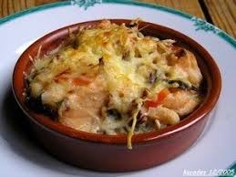 Recette De Cassolettes Gratinees De Saint Jacques Crevettes Et Saumon Recette Recettes De Cuisine Recette Cuisine Poisson