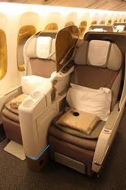 It follows a 2:3:2 pattern which. Emirates Airline Bangkok To Dubai Business Class Boeing 777 300er Navjot Singh Marketer Writer Editor é›·è¾›æ ¼ ä½œè€… å¸‚åœº