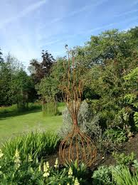 Spring Bulb Obelisk Straysparks Creative Metalwork Spring Bulbs Olive Garden Delivery Planting Bulbs