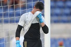 Thibaut courtois straight red card.media (streamable.com). Als Navas Ging Wurde Es Einfacher Thibaut Courtois Sein Vater Erklart Die Startprobleme Bei Real Madrid