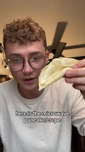 I made the @succhefful🇮🇹👨🏻‍🍳 microwave pancake/crepe 😳 #fyp #foryou  #recipe #greenscreenvideo
