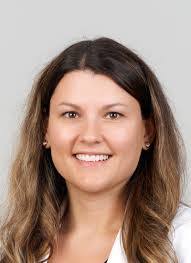 Amanda Fort's Instagram, Twitter & Facebook