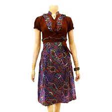 Allsize (panjang 104cm dan lebar 50cm) ukuran pria : Pin Di Dress Batik Wanita