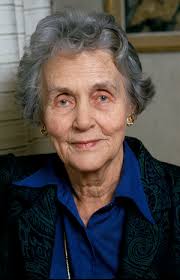 Image of EVA HART SURVIVOR OF THE SINKING OF THE TITANIC DISPLAYS