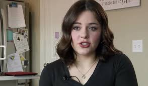 Alexandra Gates's Instagram, Twitter & Facebook