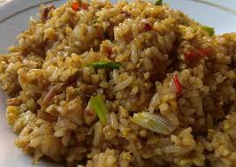 Masakan yang sudah sangat umum dijumpai khususnya di indonesia. Resep Nasi Goreng Kampung Kesayangan Keluarga