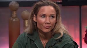 As of 2021, lolo jones is possibly single. 