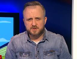 Piotr jacoń opowiada o transpłciowej córce. Po Slowach O Smierdzacych Gnidach Z Tvp Prezes Superstacji Zakazuje Watlemu Mowienia O Telewizji Publicznej