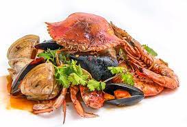 Answer according to imam ahmed ibn hanbal (ra) and imam shafi (ra) all living creatures that live in the sea are halal whether they are in the form of fish or not. Q Id0354 Are Prawns Crabs Shellfish Halal To Eat Seekerspath