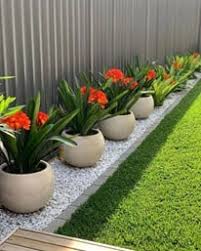 Memilih tanaman yang tepat untuk taman halaman depan rumah kita merupakan poin penting dalam proses mendesain taman. 20 Inspirasi Gambar Taman Bunga Yang Cocok Di Pekarangan Rumah