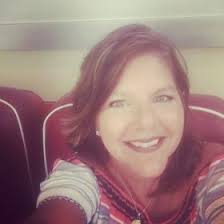 Deena Holman's Instagram, Twitter & Facebook