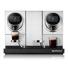 It offers you 2 coffee sizes : Momento Coffee Coffee Nespresso Pro