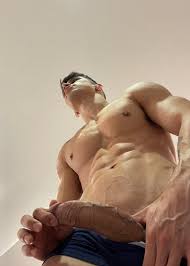 RT @Lucasprive_: night horny 🌑 t.co3bAl3qmMXB