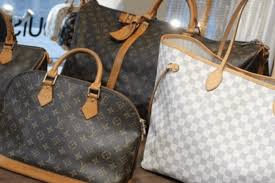 We did not find results for: Handbag Clinic