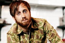Dan Auerbach de los Black Keys tiene nuevo video: "King of a One Horse Town"