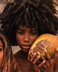 🟨ES VÍCTIMA DE BULLING POR SU COLOR DE PIEL!!! Lla ganadora del Miss  Ecuador Nayelhi Gonzalez ha sido duramente CRITICADA. "Soy una mujer afro,  de bajos recursos económicos, crecí en las calles,