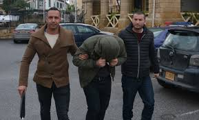 Başka erkeklerle ilişkiye girersen böbreklerini deşerim'