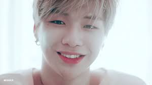 21 K Pop Idols With Dimples To Brighten Your Day Soompi Kpop Pop Idol Kpop Idol