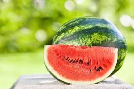 Guys, pastinya kamu pernah makan buah yang ada di gambar ini, kan? Nur Hafizah Sharudin S Blog Bagaimana Mengenal Pasti Kematangan Buah Tembikai Untuk Dituai