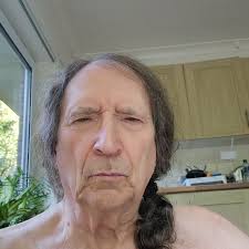 Prince William says he's started talking about homelessness to his children  so they're not in 'their own little worlds'